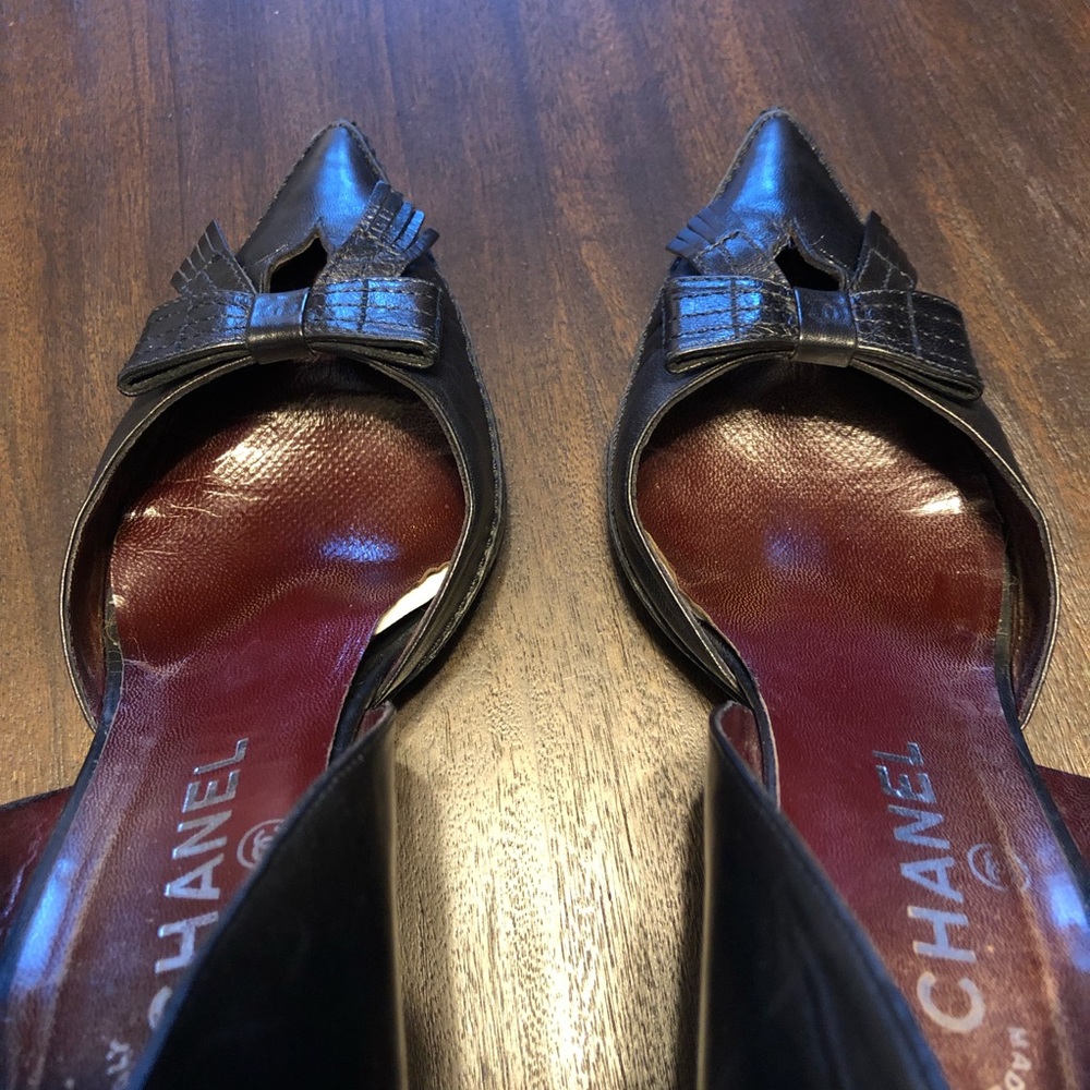 SOLD - Chanel D'Orsay Bow-Accent Pumps - Picture 7 of 8